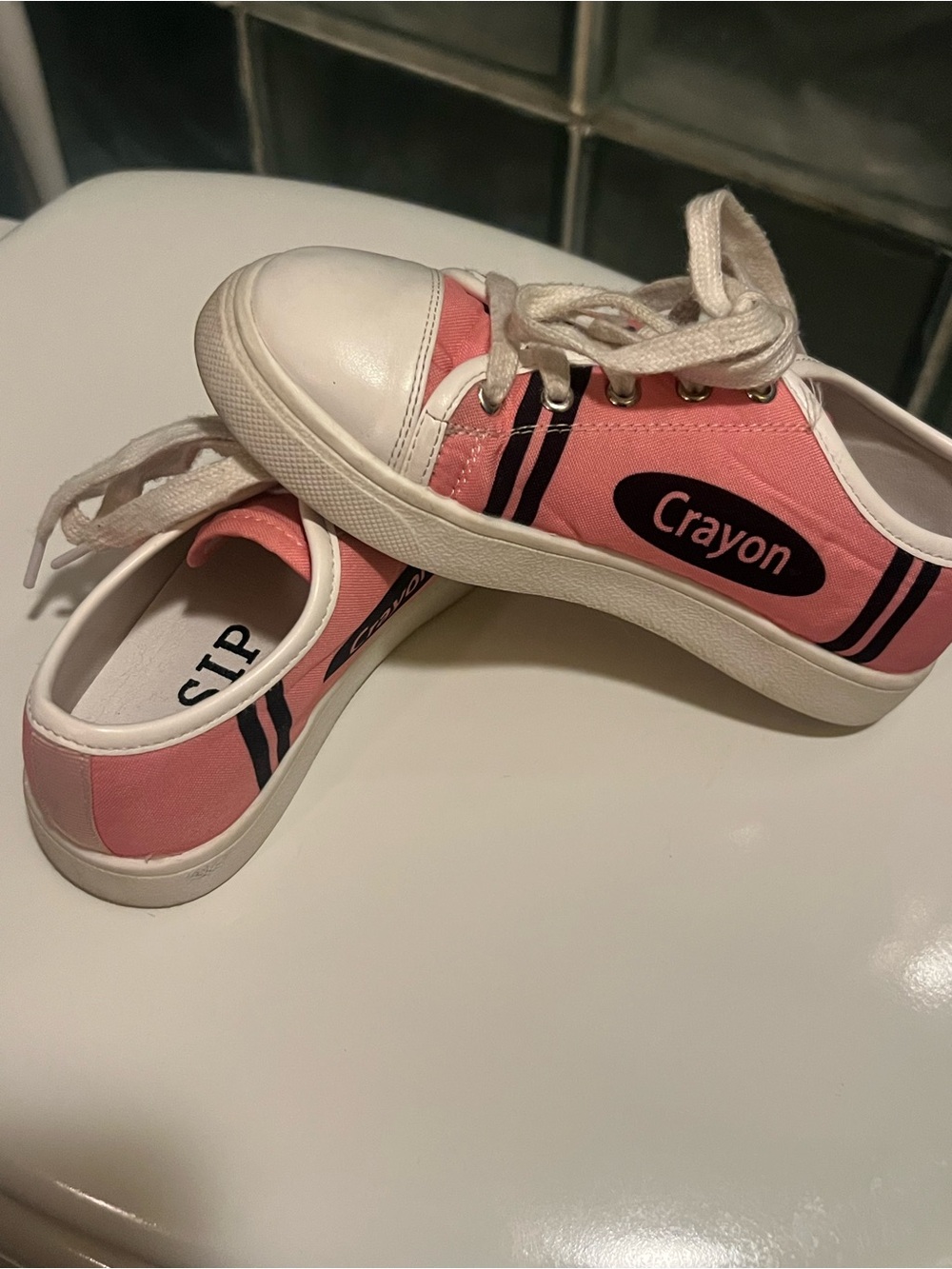 Kids Pink Canvas Lace-Up Sneakers size 12